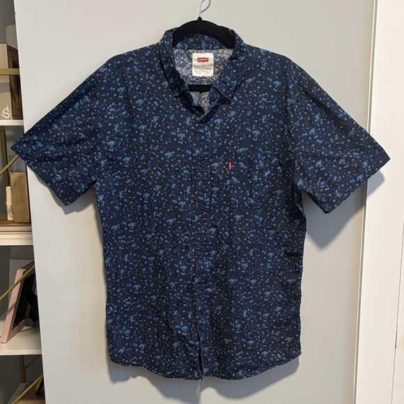 Levi's Other - Levi's Men's Navy Floral Button Down Shirt
